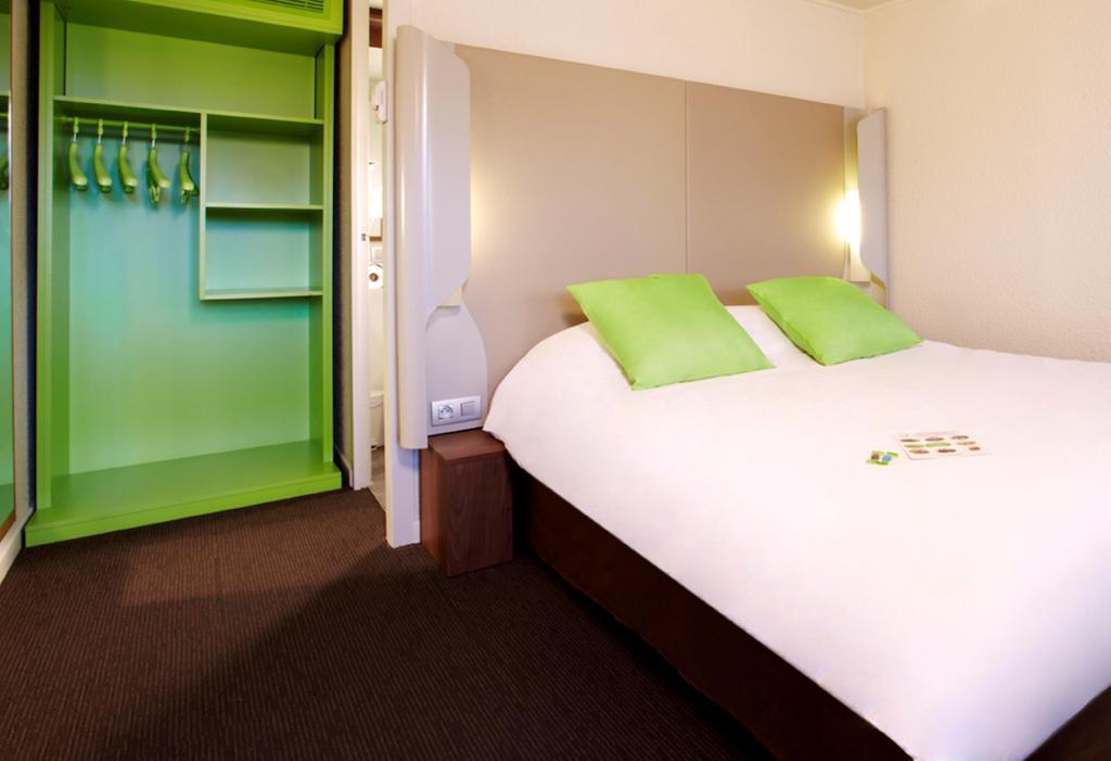 ก็องปานีล ล็องส์ Hotel ภายนอก รูปภาพ