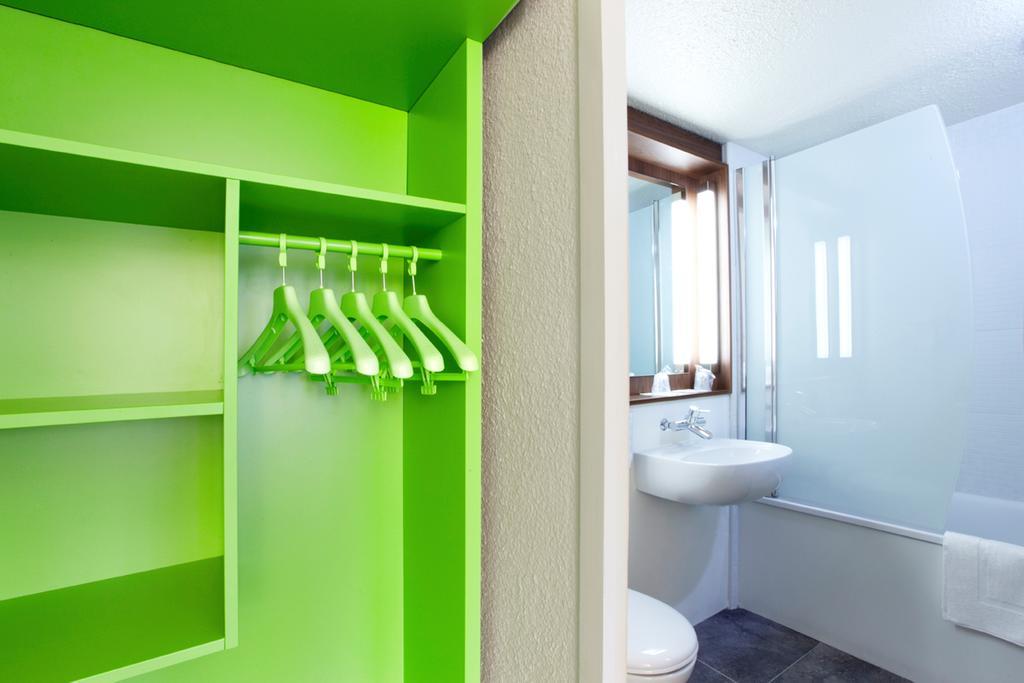 ก็องปานีล ล็องส์ Hotel ภายนอก รูปภาพ