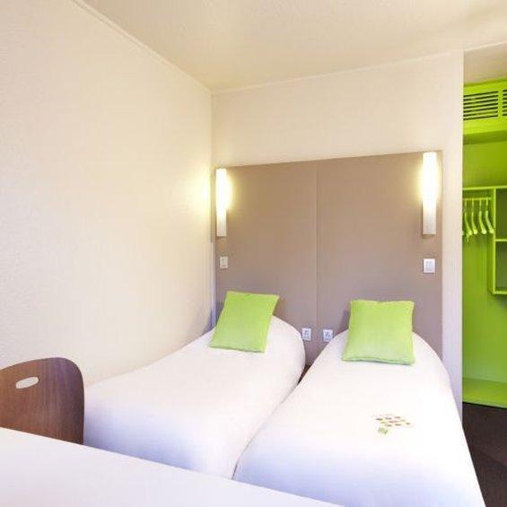 ก็องปานีล ล็องส์ Hotel ภายนอก รูปภาพ